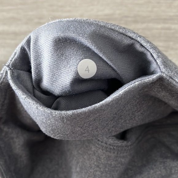 LULULEMON WUNDER UNDER CROPPED - Picture 4 of 4